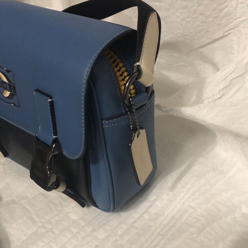 Coach Track Leather Crossbody Bag EUC - Picture 4 of 14